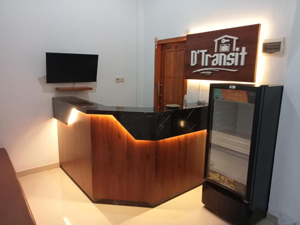 Отель D'Transit Batununggul Экстерьер фото